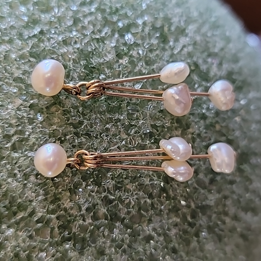 Fresh water pearl earrings
